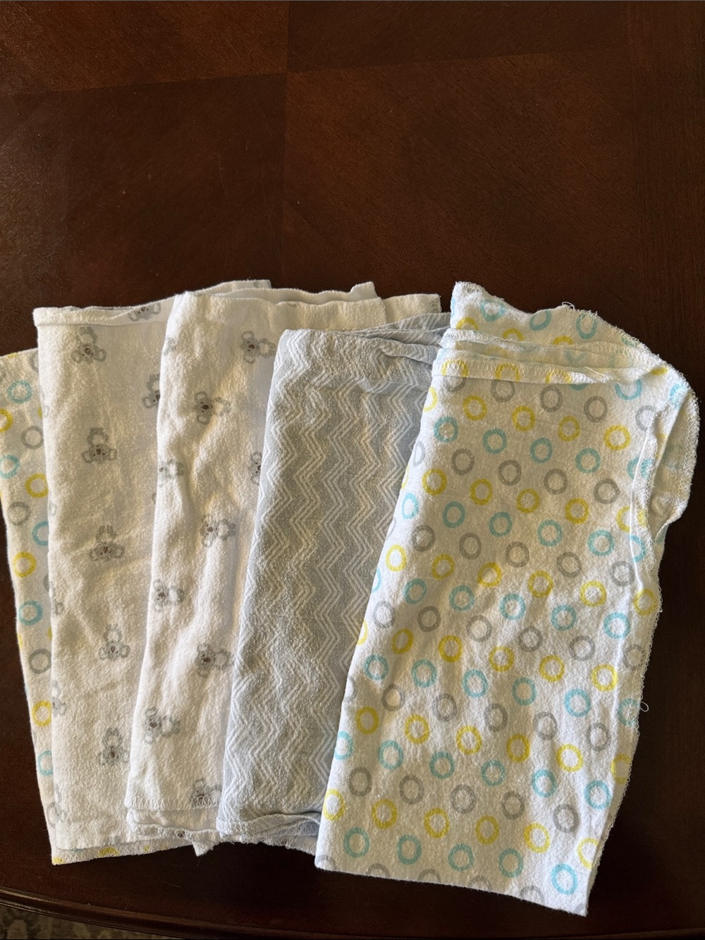 Cotton blankets- Yellow, Blue & Gray Circle Pattern (Set of 5)